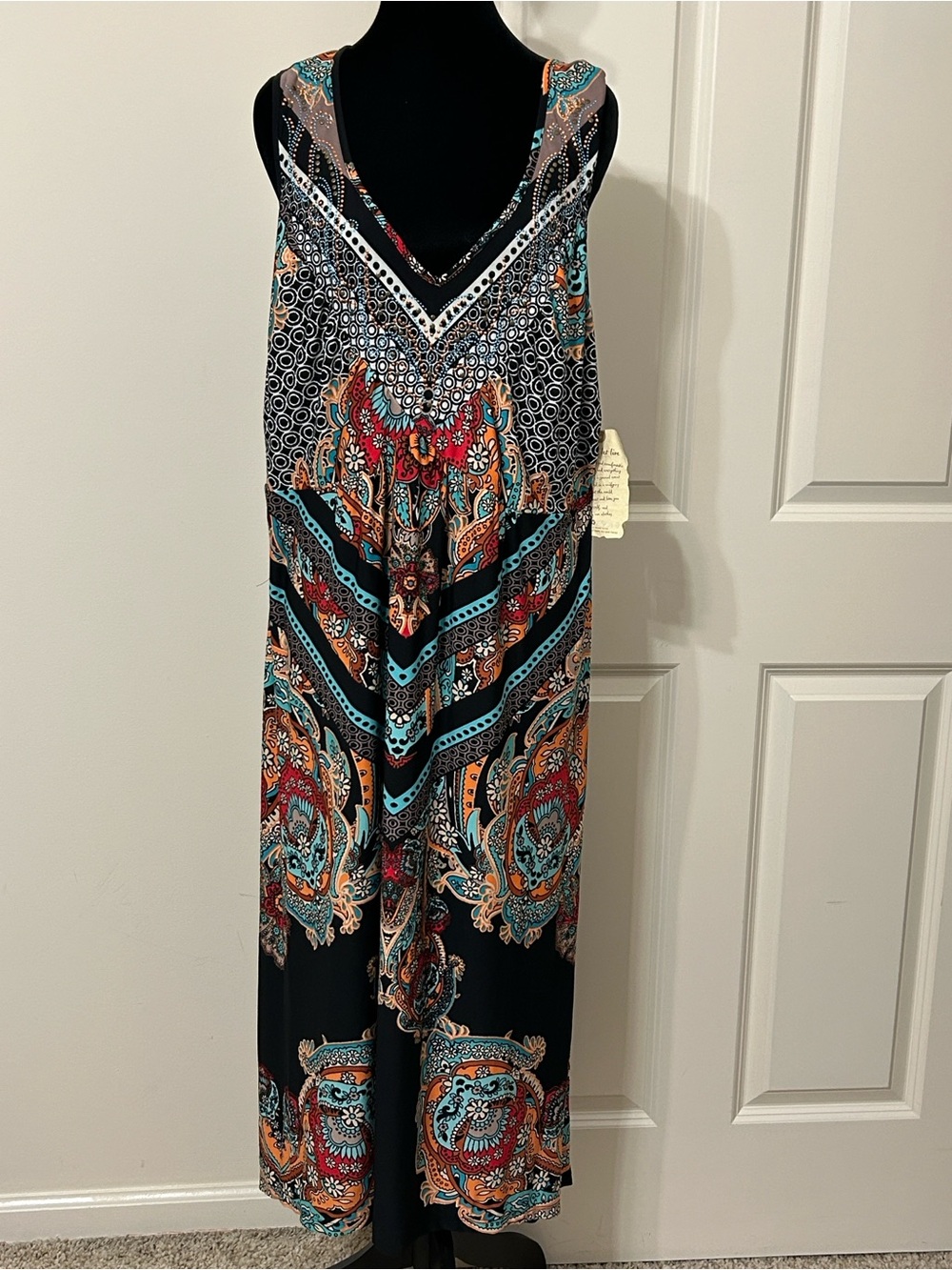 NWT ONE WORLD Sleeveless V-Neck Maxi Dress in Black with Turquoise & Red Accents